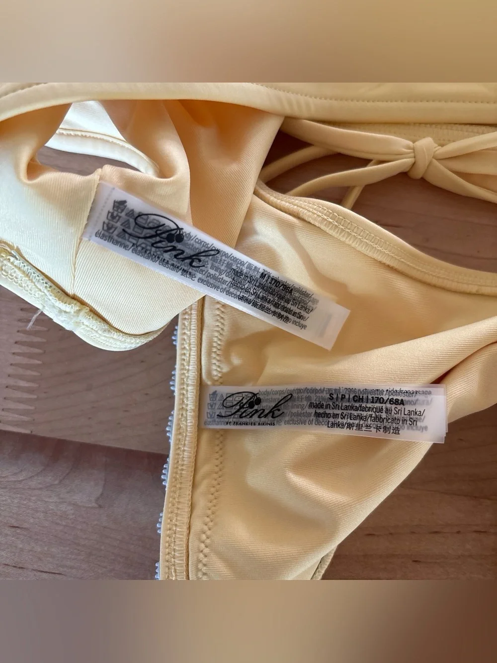 Frankies Bikinis top medium